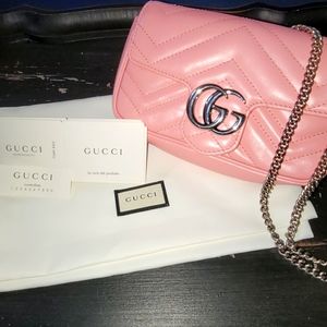 New with tags- Gucci mini pink bag